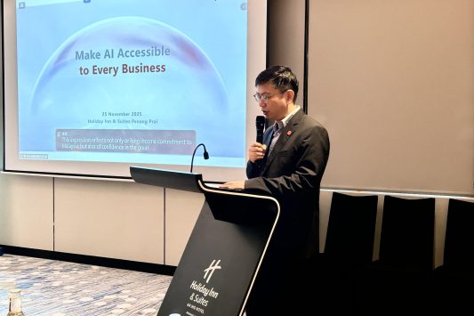 Mr. Simon Chen, General Manager of Yonyou Malaysia