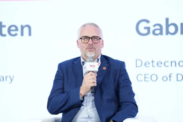yonyou pics 13 Erik Slooten, Partner of EY Hungary
安永匈牙利合伙人 Erik Slooten