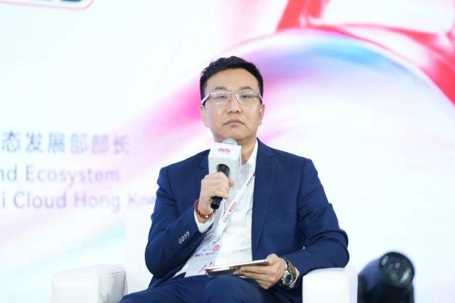 yonyou pics 15 Liu Yupeng, Director of Partner and Ecosystem Development, Huawei Cloud Hong Kong
香港华为云伙伴与生态发展部部长 刘宇鹏